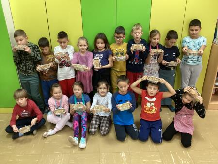 Drugošolci - peka kruha